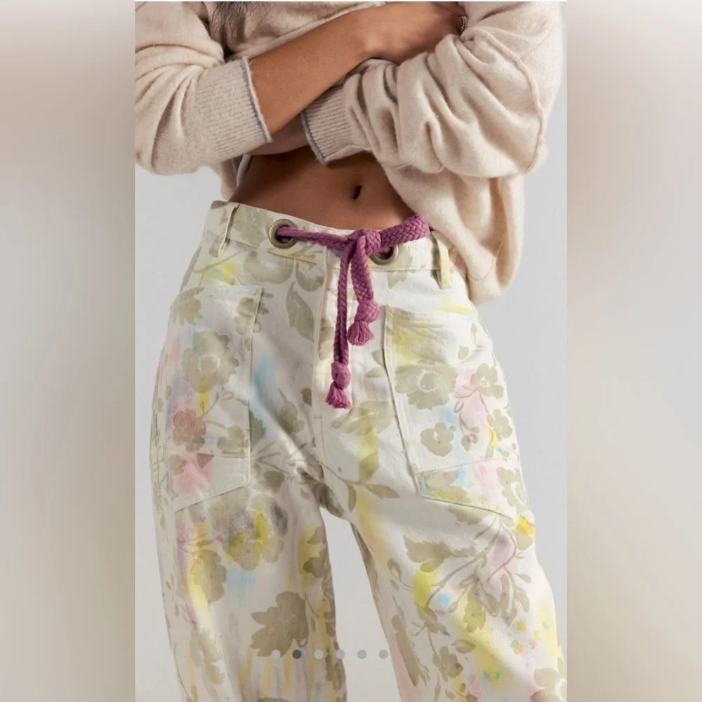 NWT we the free Moxie flocked barrel jeans 28 ivory floral oversized baggy - Picture 3 of 10